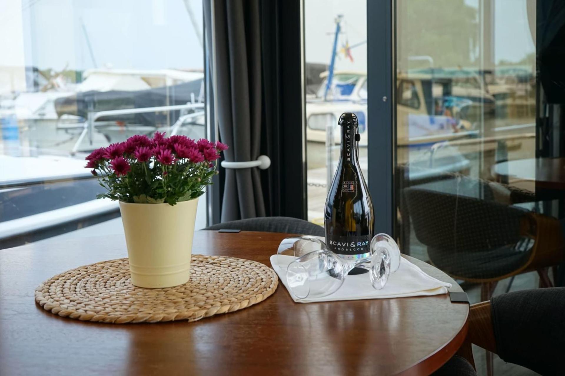 Ferienzentrum Yachthafen Rechlin Esterno foto