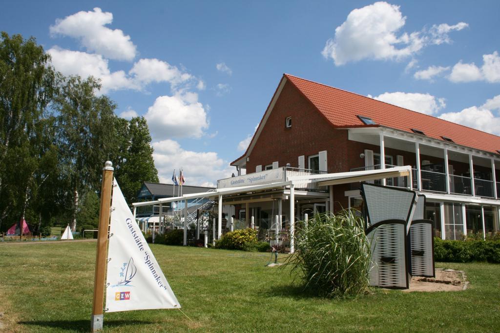 Ferienzentrum Yachthafen Rechlin Esterno foto