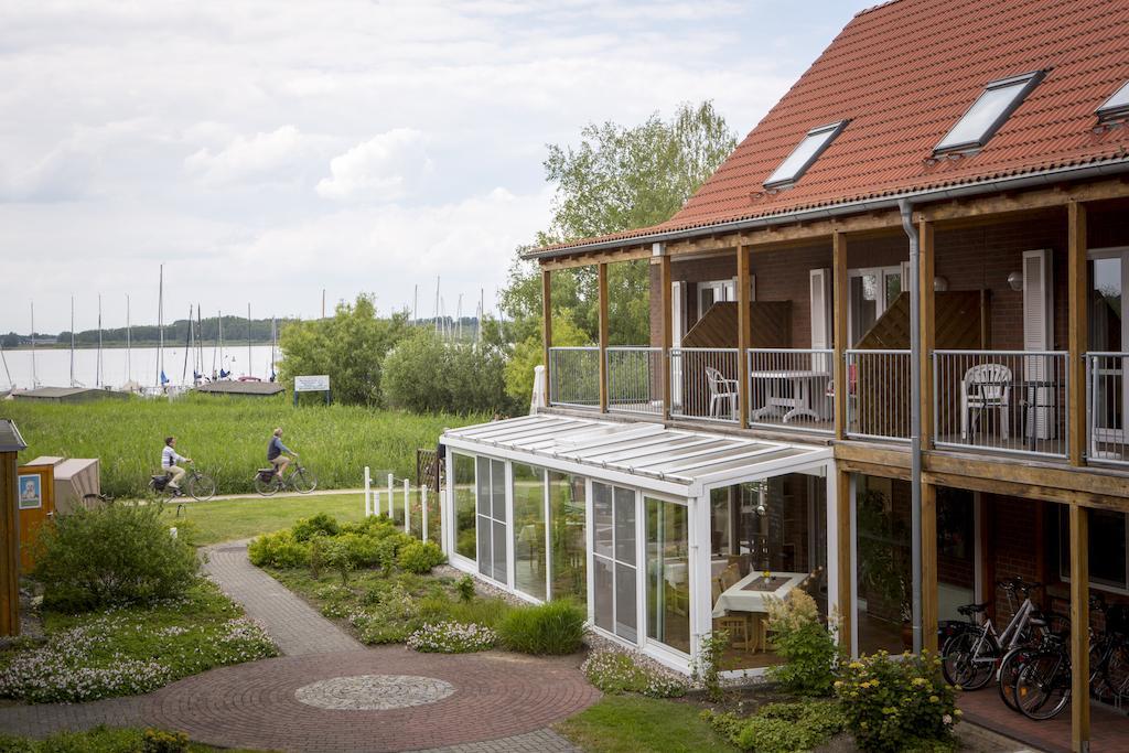 Ferienzentrum Yachthafen Rechlin Esterno foto